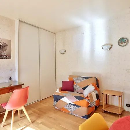 아파트 1br Flat 2 Min Away From Metro Station Maraichers 파리